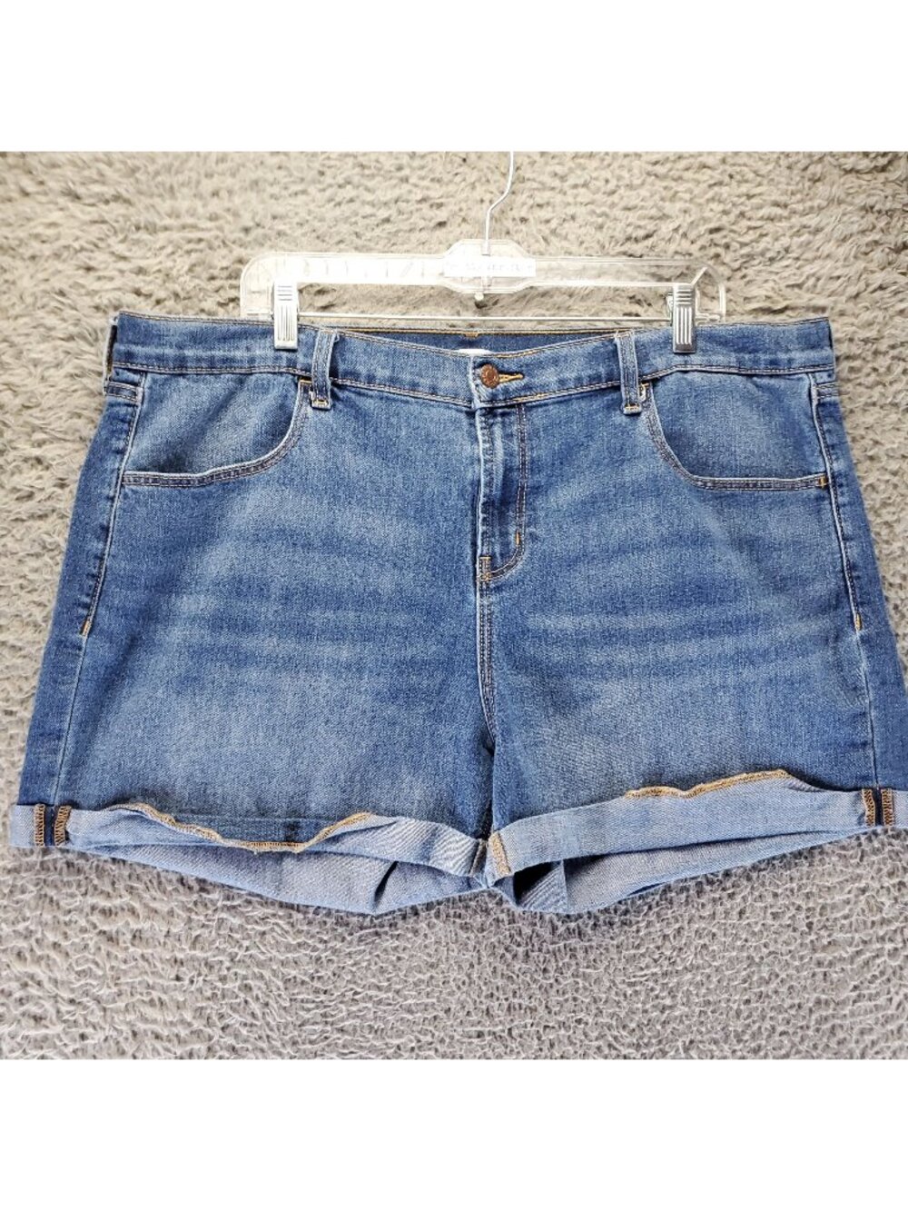 Old Navy Shorts Womens Size 18 Blue Denim Cuffed Casual 5-Pocket Cotton Blend